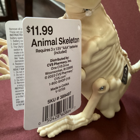 Spooky Village Animal Skeleton New With Tag 7.25” x 7” x 3” (approximate) - Picture 5 of 8